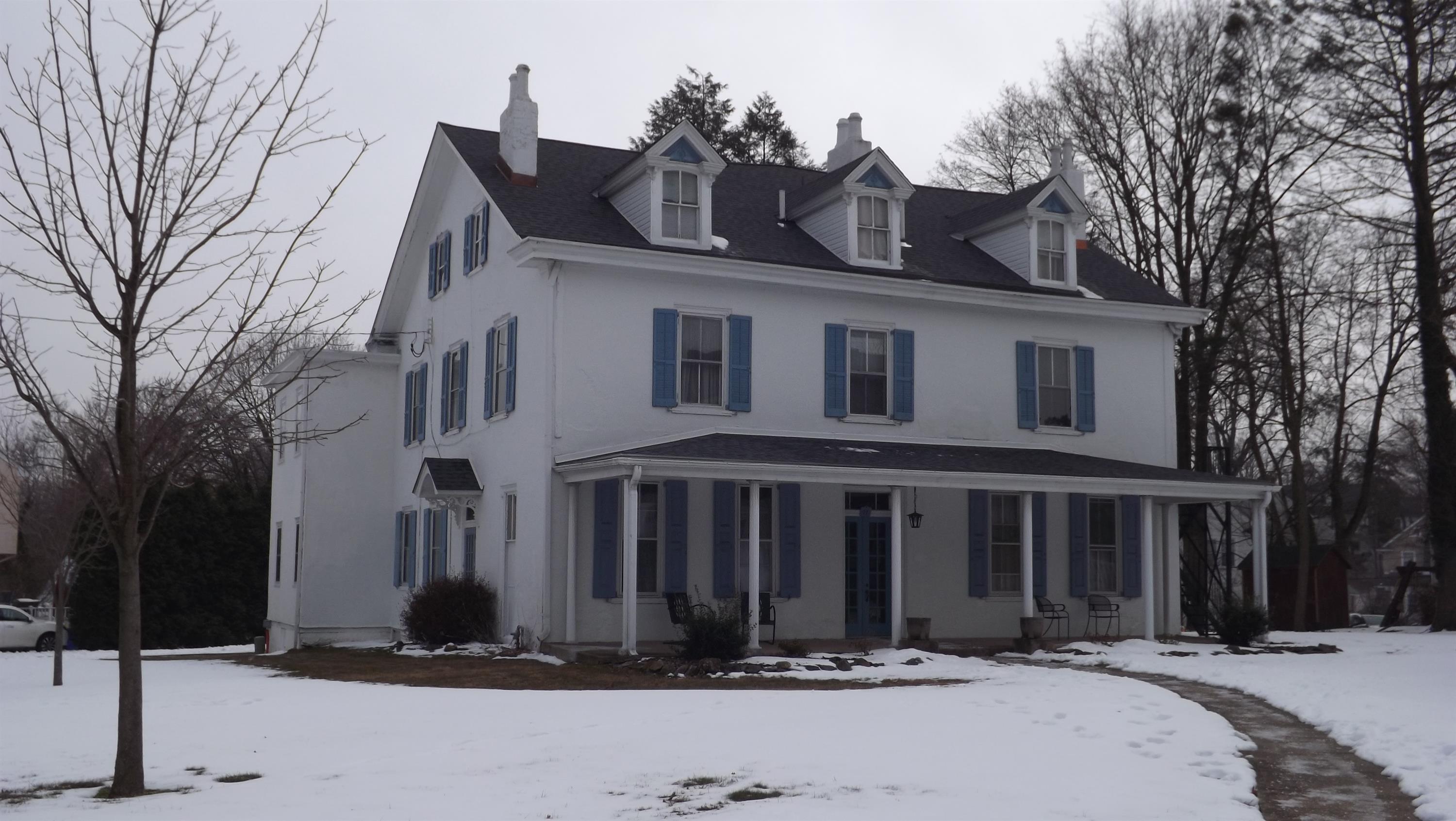 11 East Mercer Avenue - 1C