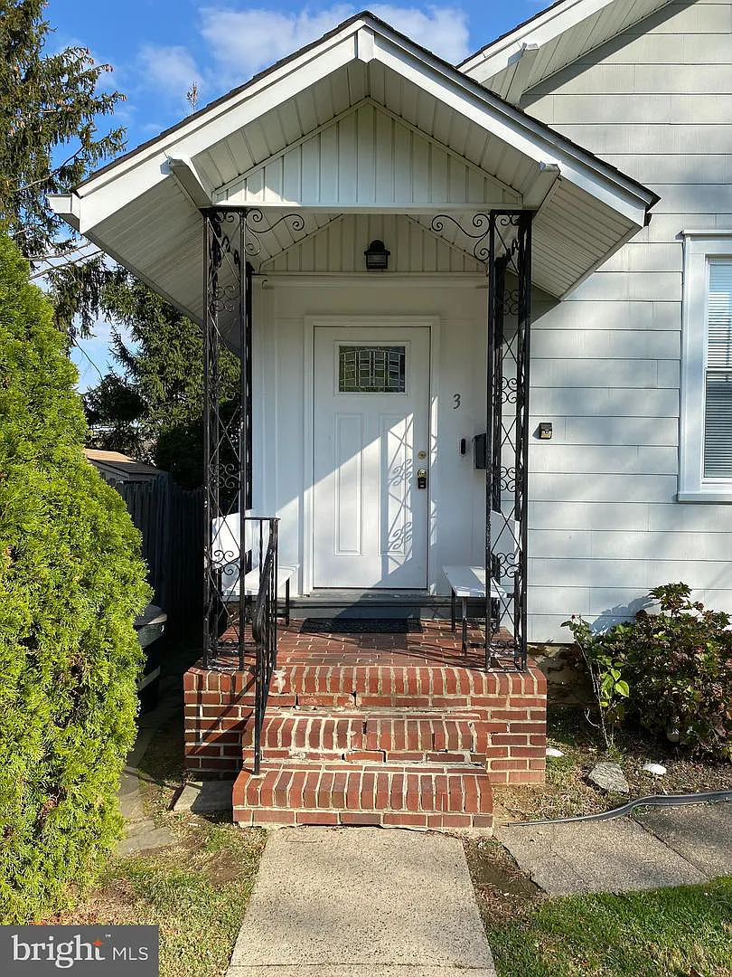 2983 Dorman Avenue - 1